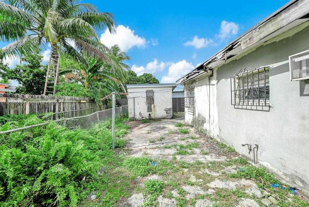 Small Image of 4480 NORTH WEST 201ST ST, Miami Gardens Number 9