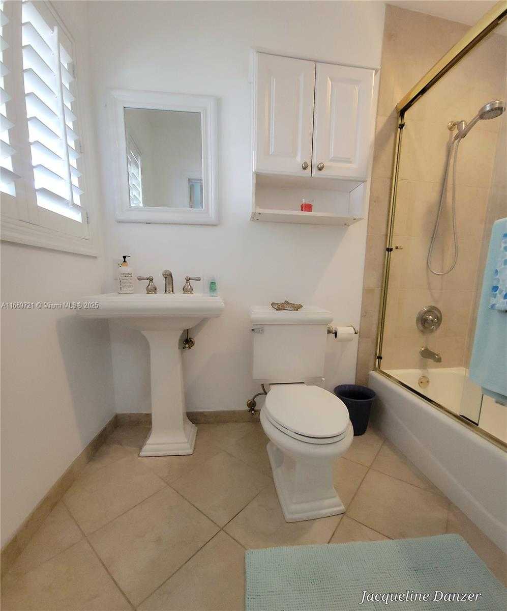 Small Image of 2781 NORTH EAST 23RD CT, Pompano Beach Number 33