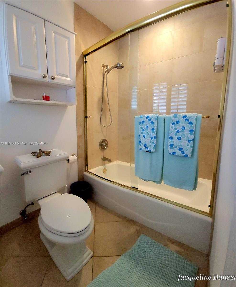 Small Image of 2781 NORTH EAST 23RD CT, Pompano Beach Number 34