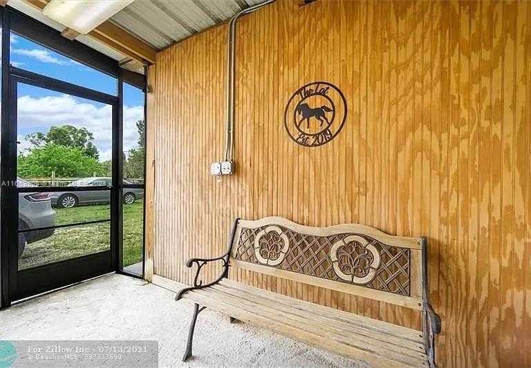 Small Image of 11090 SOUTH WEST 28TH CT, Davie Number 5
