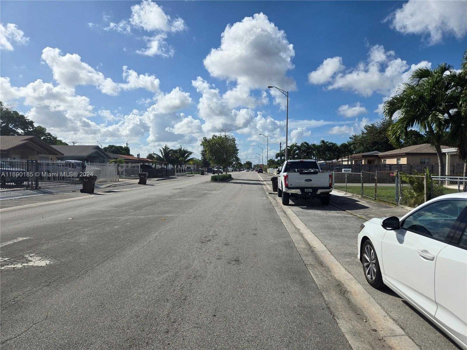 Small Image of 961 EAST 32ND ST, Hialeah Number 33