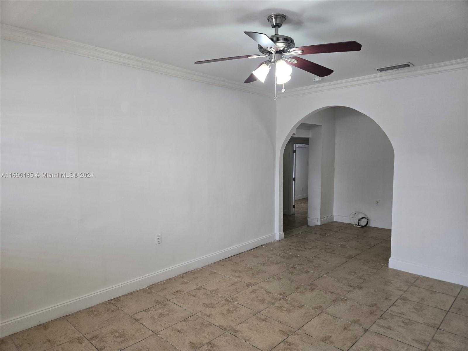 Small Image of 961 EAST 32ND ST, Hialeah Number 6