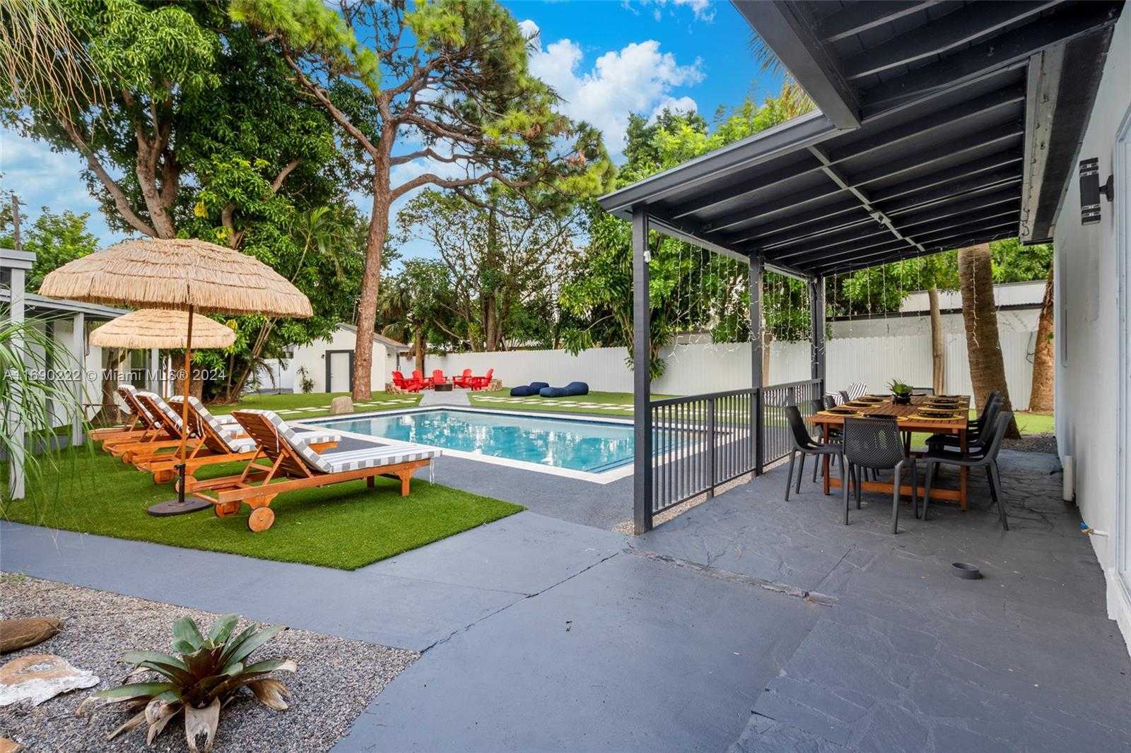 Small Image of 1899 NORTH EAST 49TH CT, Pompano Beach Number 13