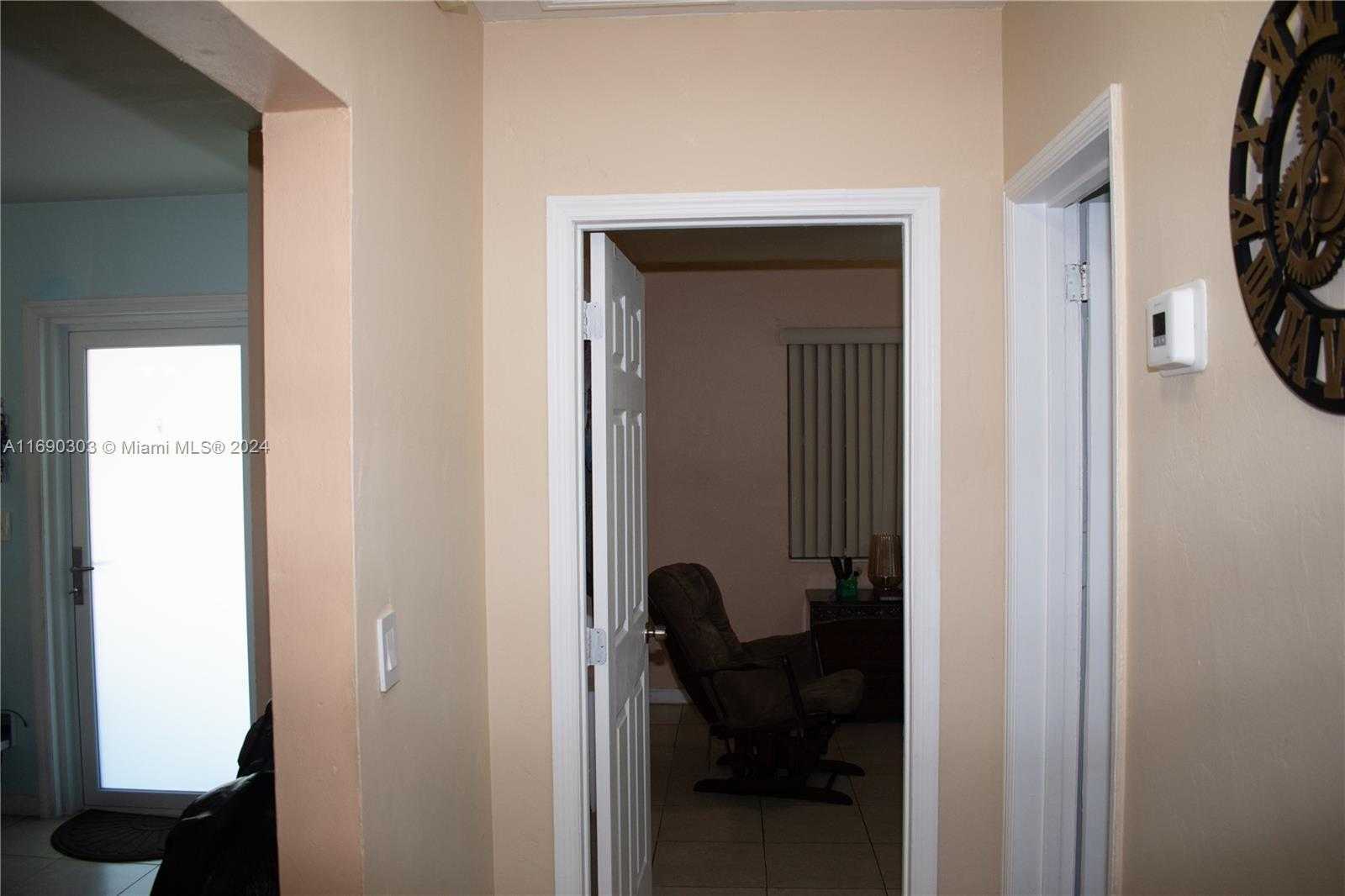 Small Image of 2206 WASHINGTON ST, Hollywood Number 40