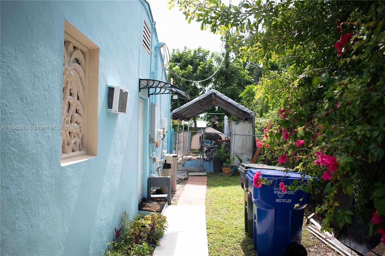 Small Image of 2206 WASHINGTON ST, Hollywood Number 48