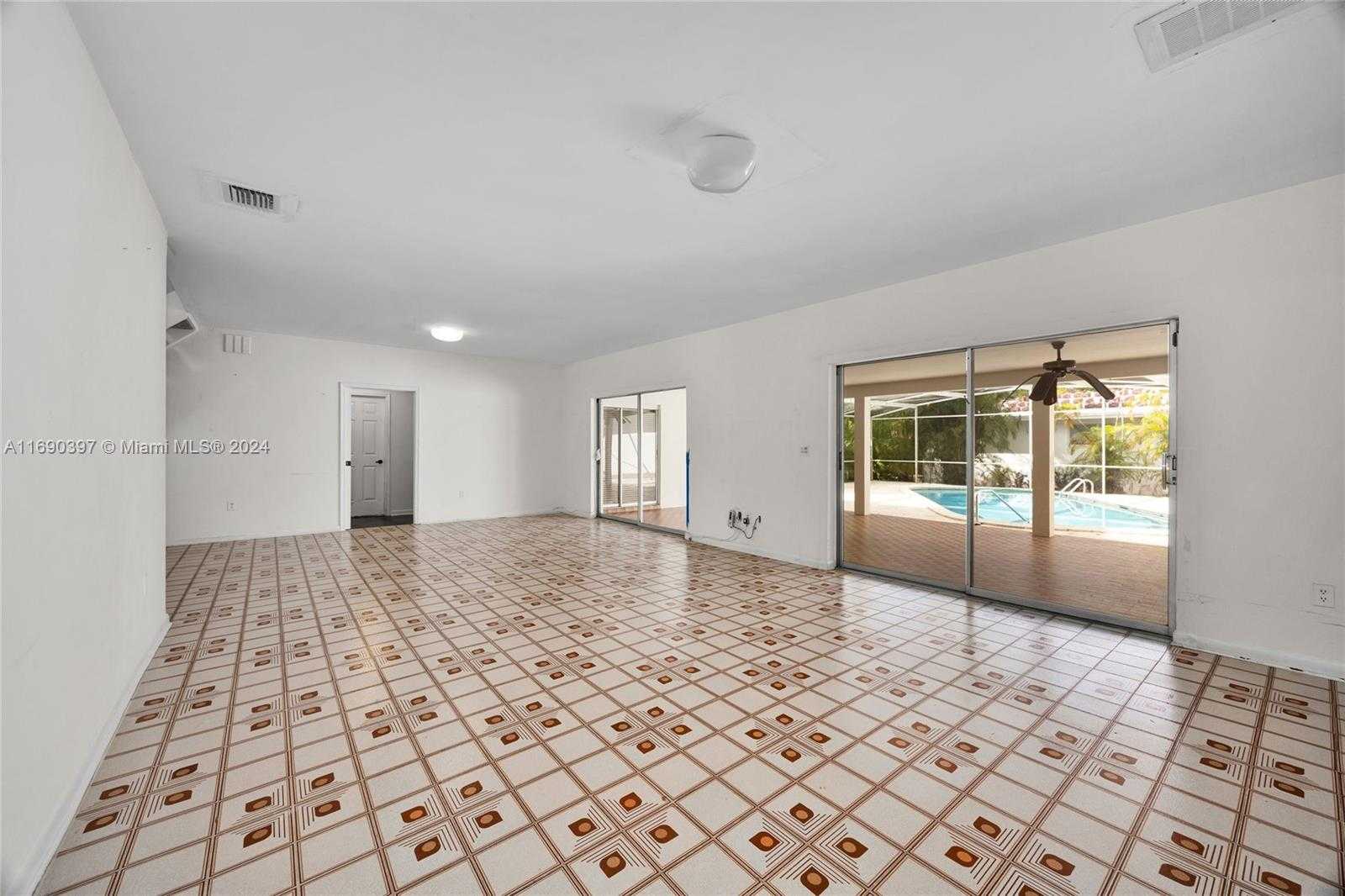 Small Image of 2700 GRANADA BLVD, Coral Gables Number 13