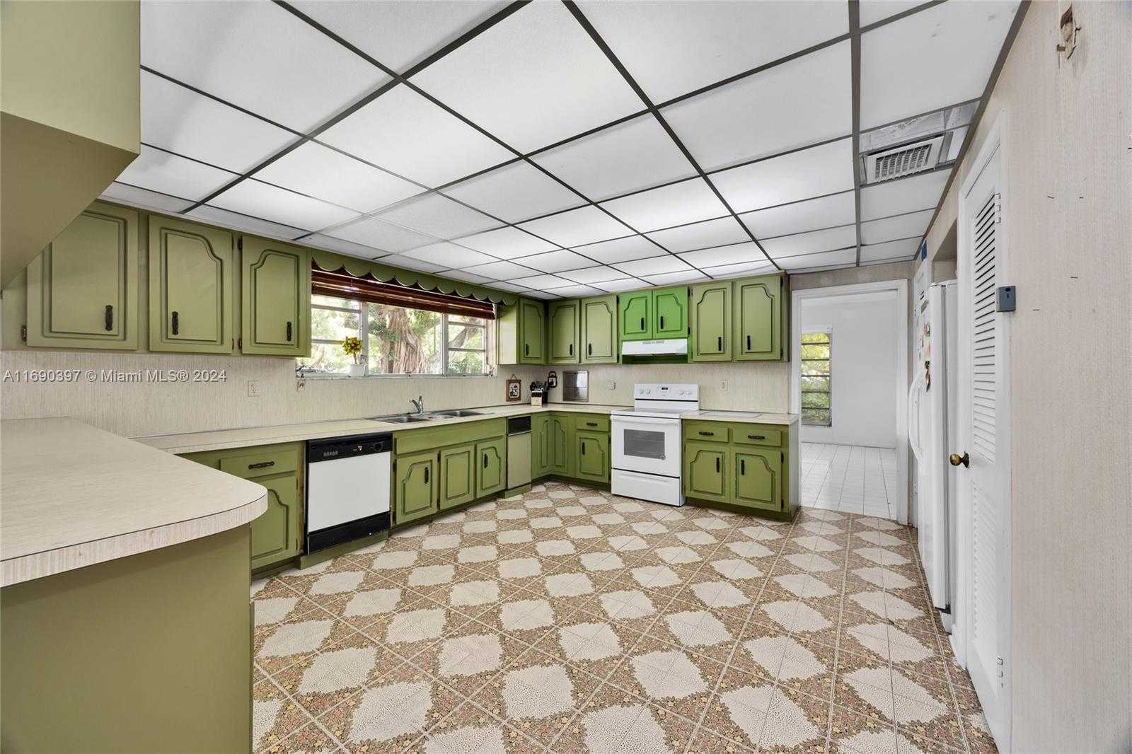 Small Image of 2700 GRANADA BLVD, Coral Gables Number 19