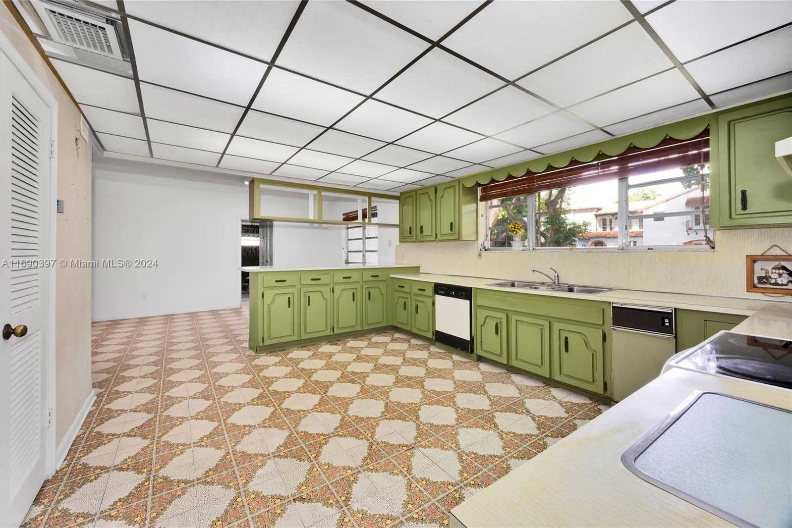 Small Image of 2700 GRANADA BLVD, Coral Gables Number 21