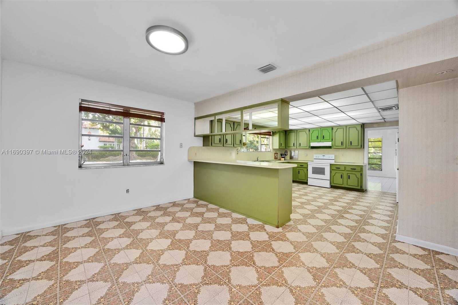 Small Image of 2700 GRANADA BLVD, Coral Gables Number 25