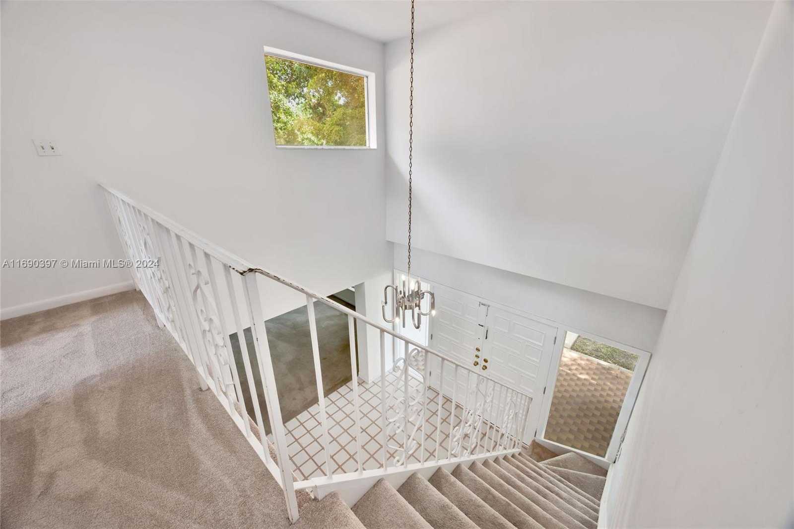Small Image of 2700 GRANADA BLVD, Coral Gables Number 30