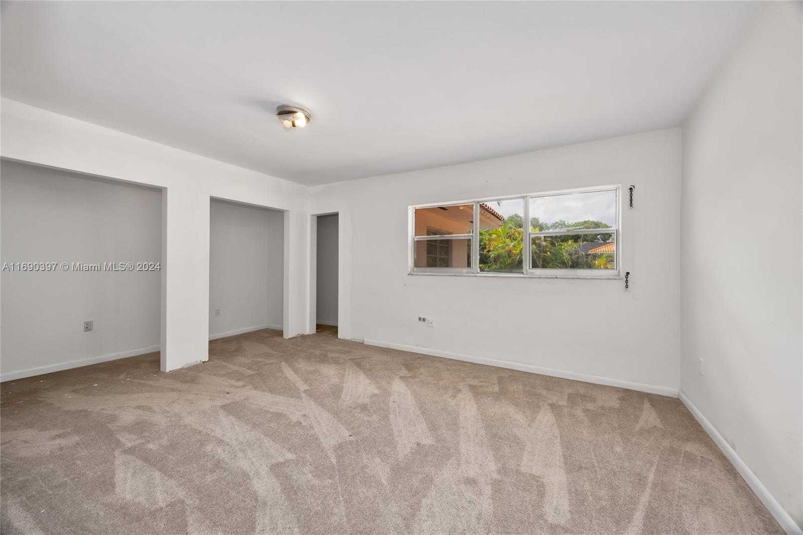 Small Image of 2700 GRANADA BLVD, Coral Gables Number 32