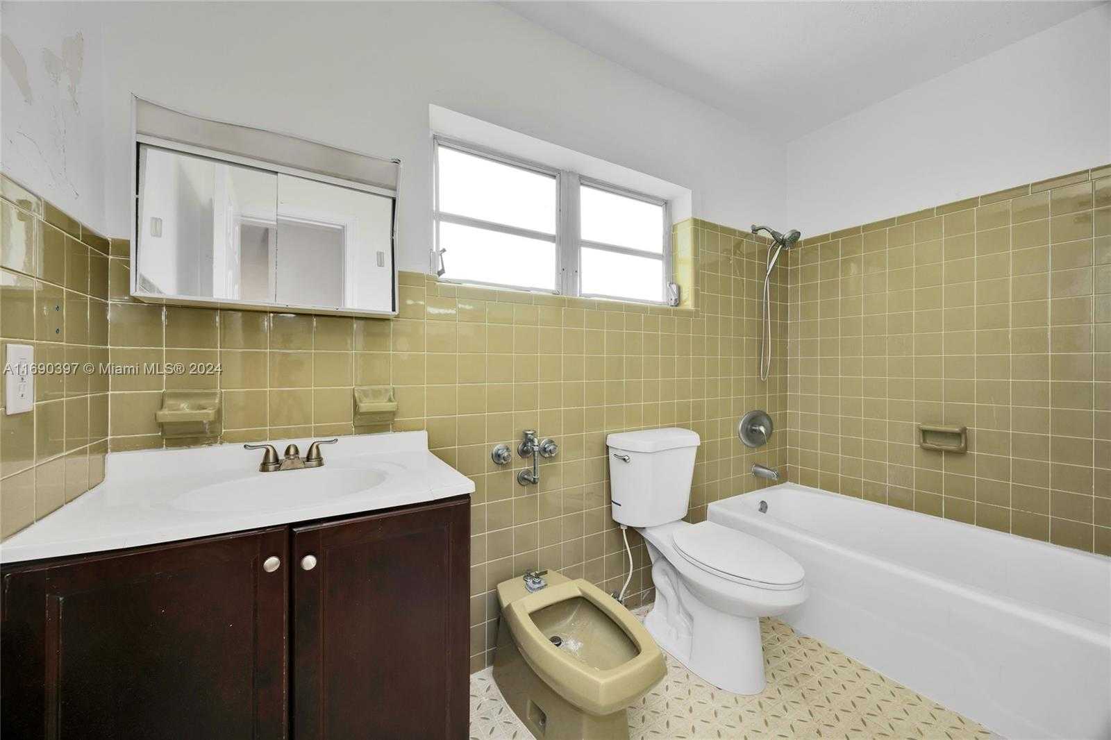 Small Image of 2700 GRANADA BLVD, Coral Gables Number 34