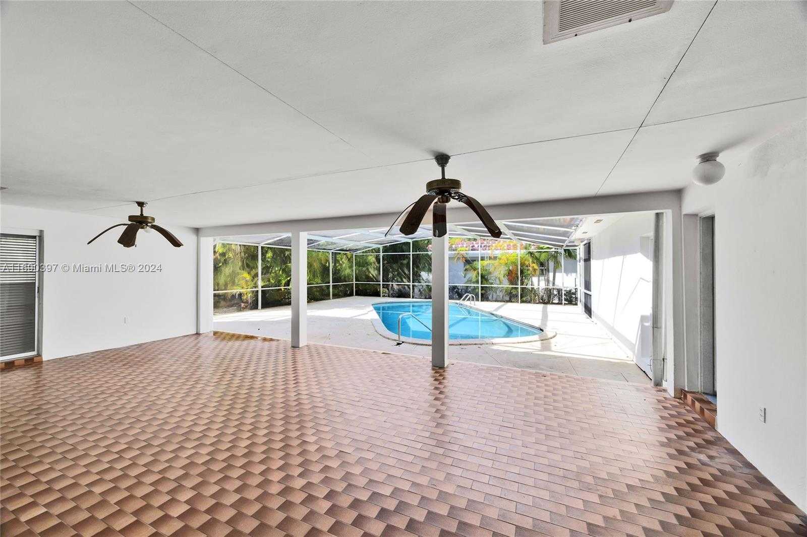 Small Image of 2700 GRANADA BLVD, Coral Gables Number 35