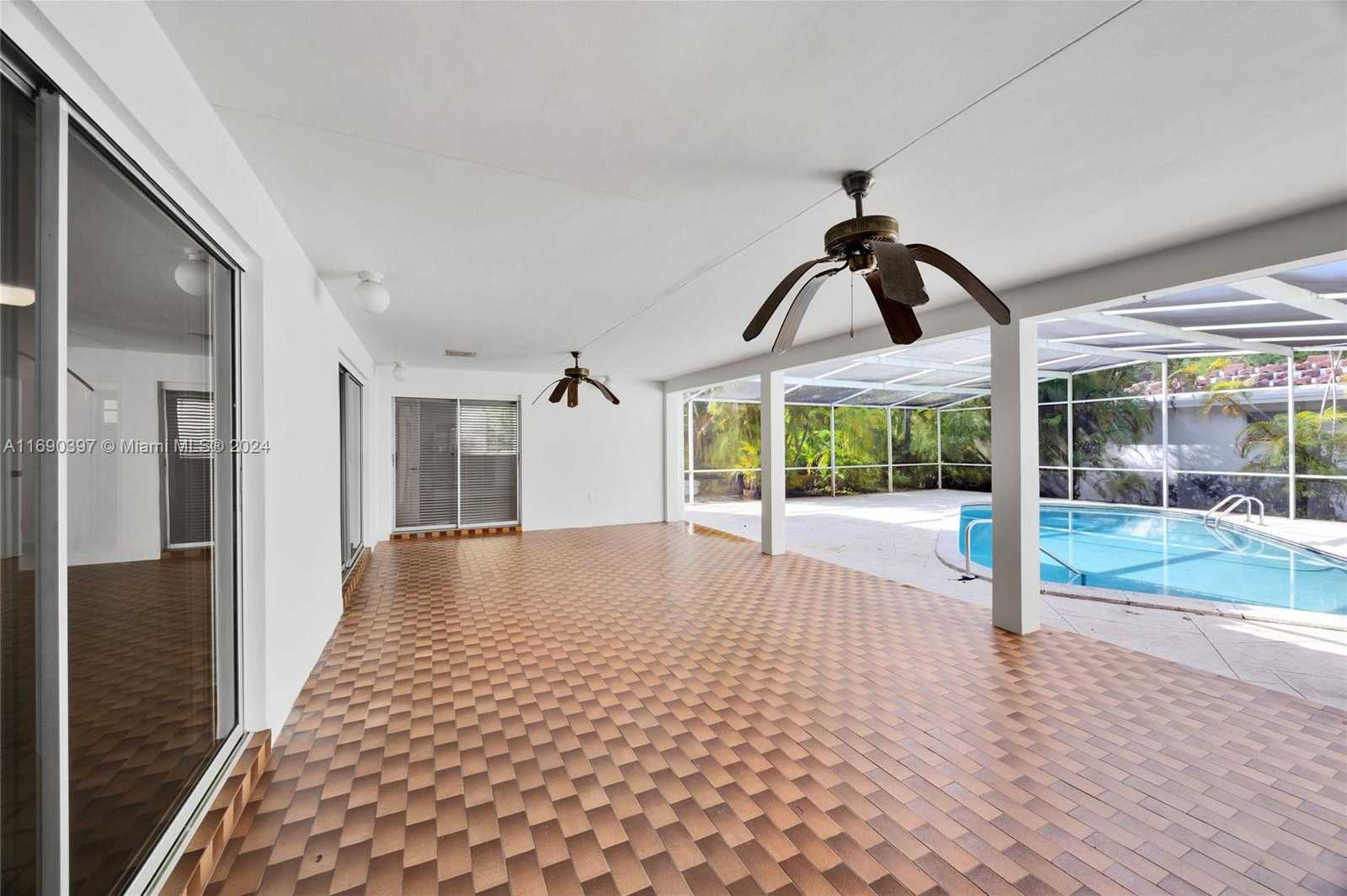 Small Image of 2700 GRANADA BLVD, Coral Gables Number 36