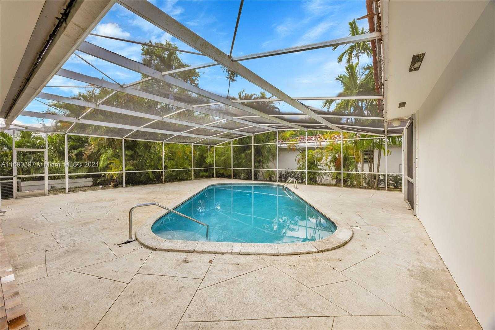 Small Image of 2700 GRANADA BLVD, Coral Gables Number 37