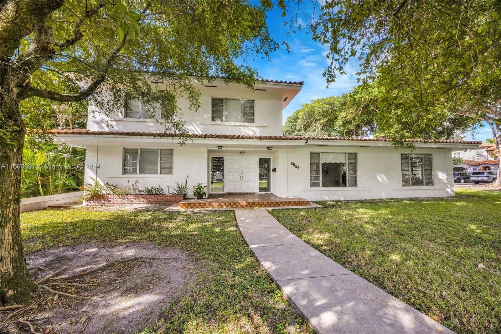 Small Image of 2700 GRANADA BLVD, Coral Gables Number 5