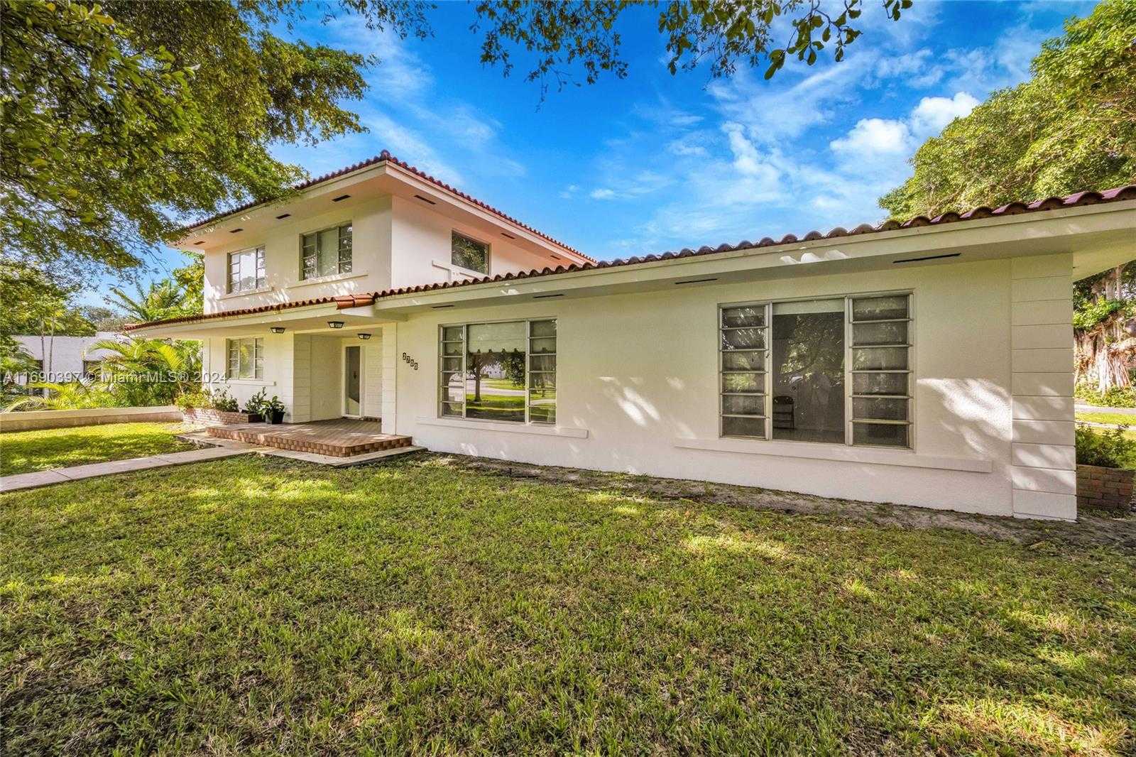 Small Image of 2700 GRANADA BLVD, Coral Gables Number 7