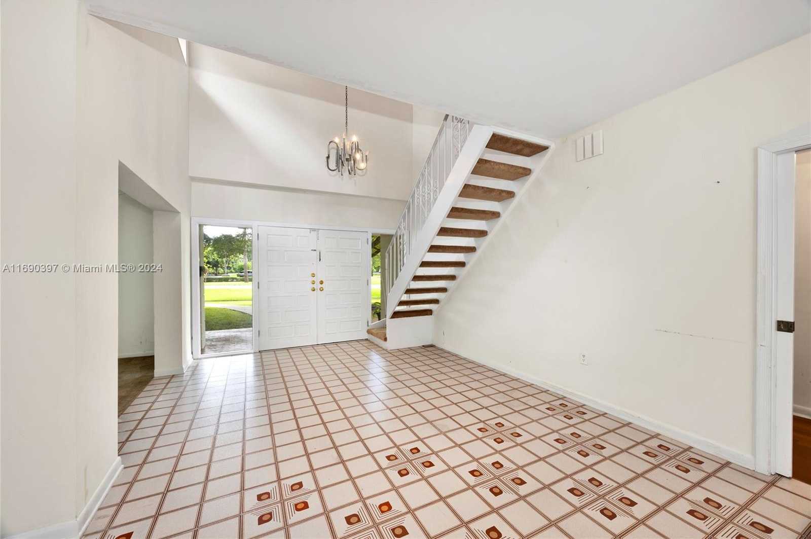 Small Image of 2700 GRANADA BLVD, Coral Gables Number 8