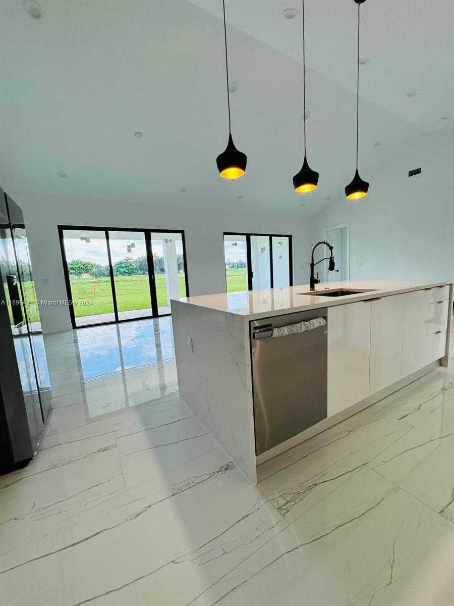 Small Image of 755 ALTON CIR, Port St. Lucie Number 11