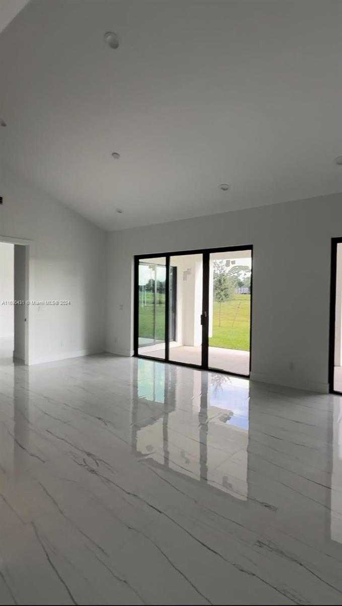 Small Image of 755 ALTON CIR, Port St. Lucie Number 24