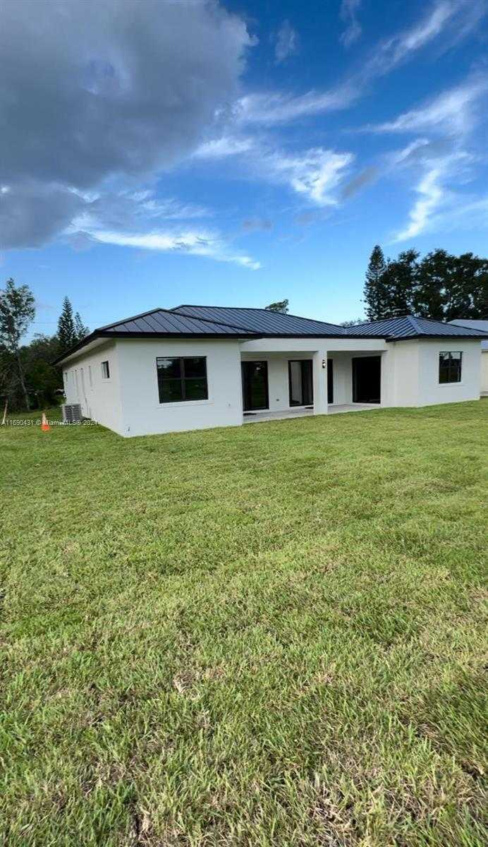 Small Image of 755 ALTON CIR, Port St. Lucie Number 32