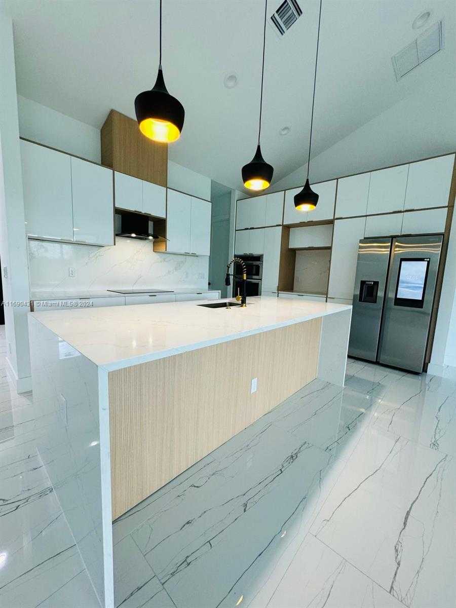 Small Image of 755 ALTON CIR, Port St. Lucie Number 5