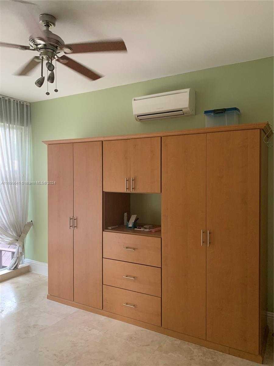 Small Image of 310 191ST TER, Sunny Isles Beach Number 10