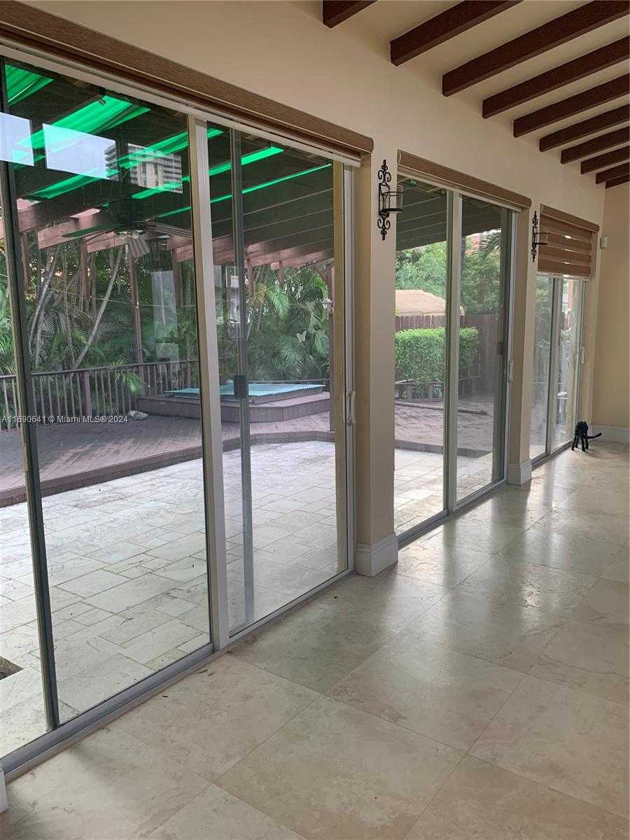 Small Image of 310 191ST TER, Sunny Isles Beach Number 17