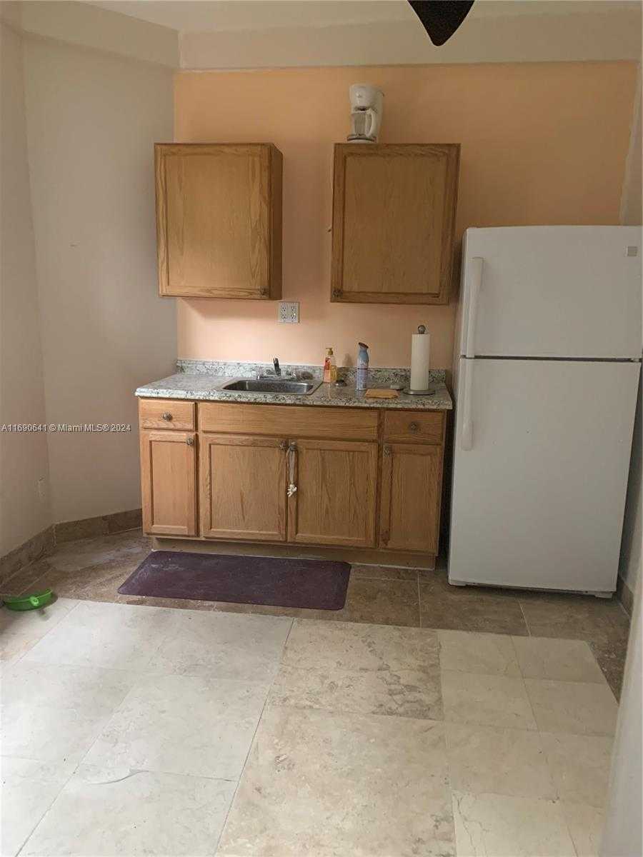Small Image of 310 191ST TER, Sunny Isles Beach Number 28