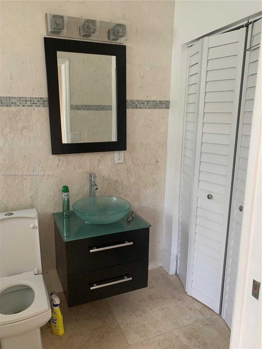 Small Image of 310 191ST TER, Sunny Isles Beach Number 29