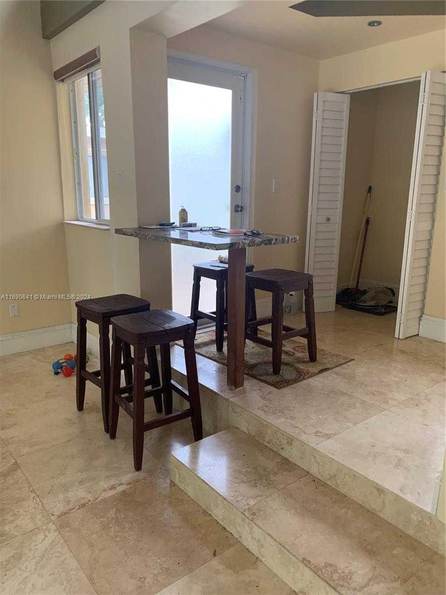 Small Image of 310 191ST TER, Sunny Isles Beach Number 6