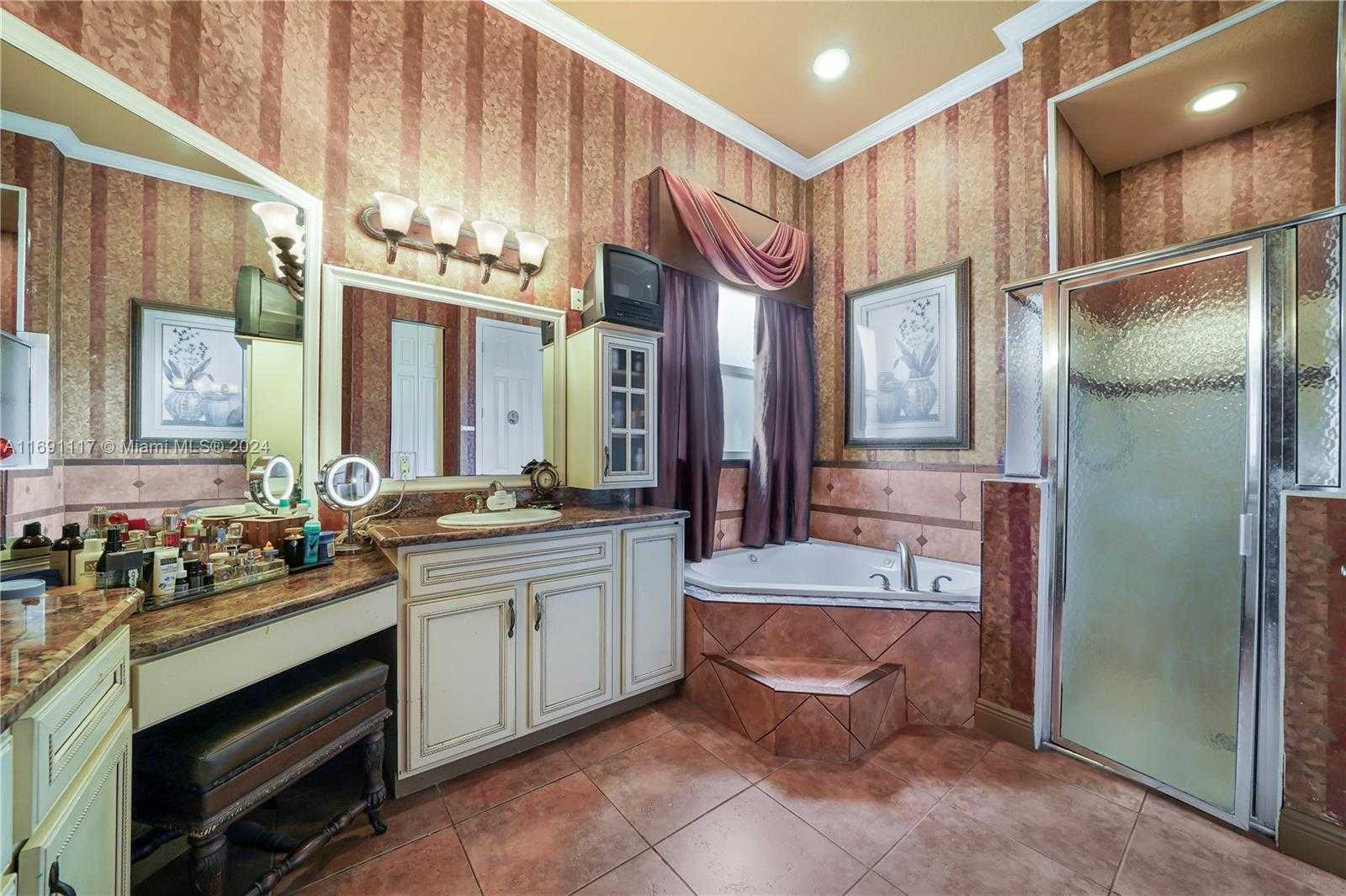 Small Image of 174 NORTH WEST MAGNOLIA LAKES BLVD, Port St. Lucie Number 10