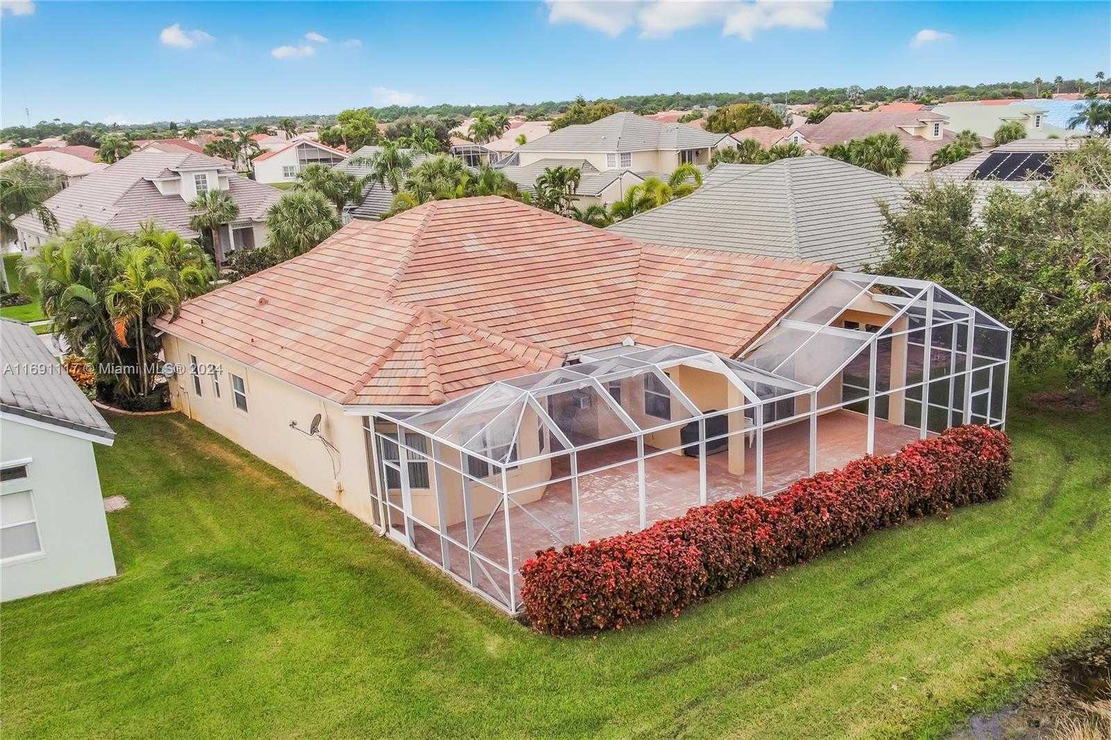 Small Image of 174 NORTH WEST MAGNOLIA LAKES BLVD, Port St. Lucie Number 3
