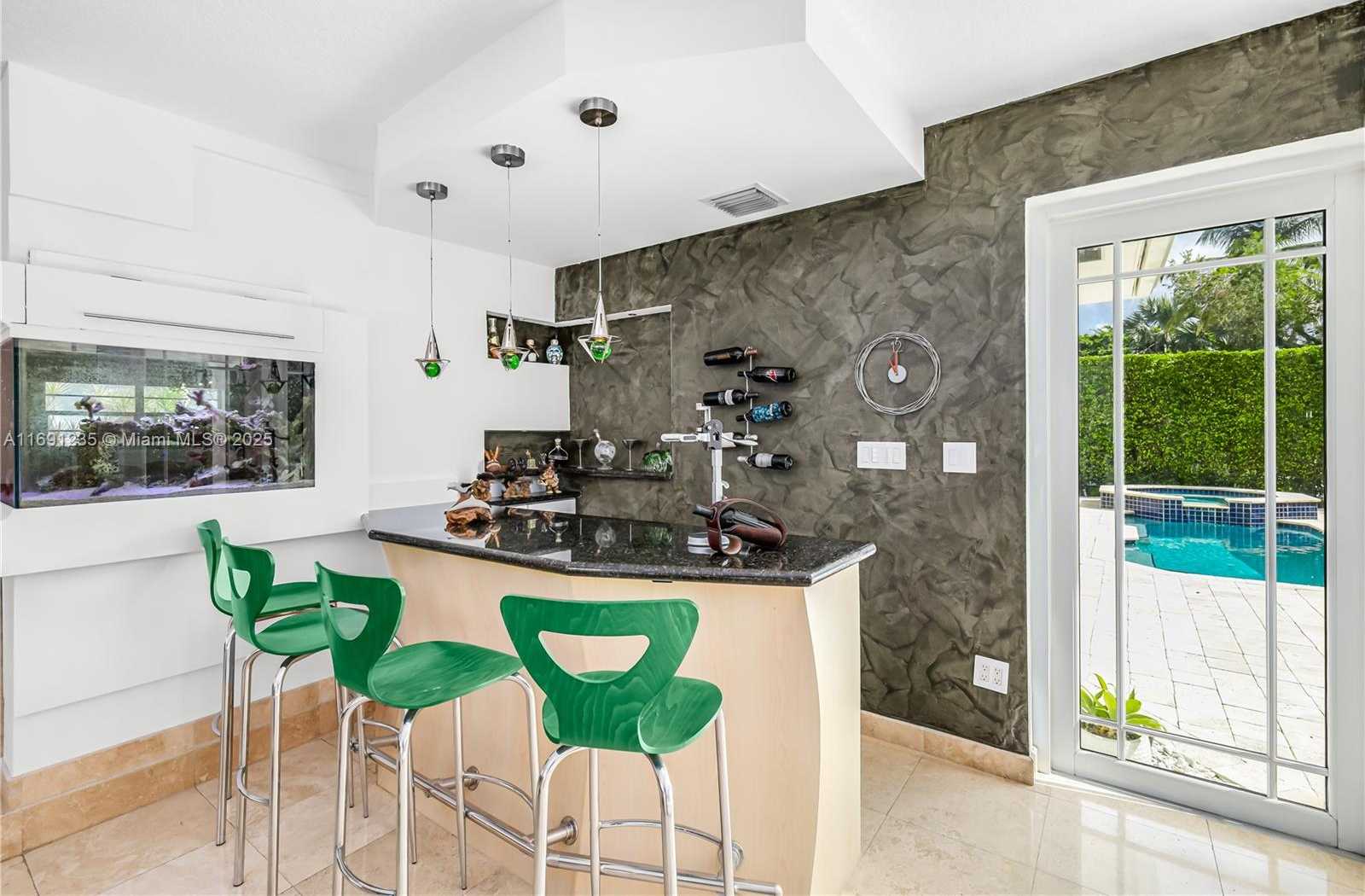 Small Image of 8801 DICKENS AVE, Surfside Number 34