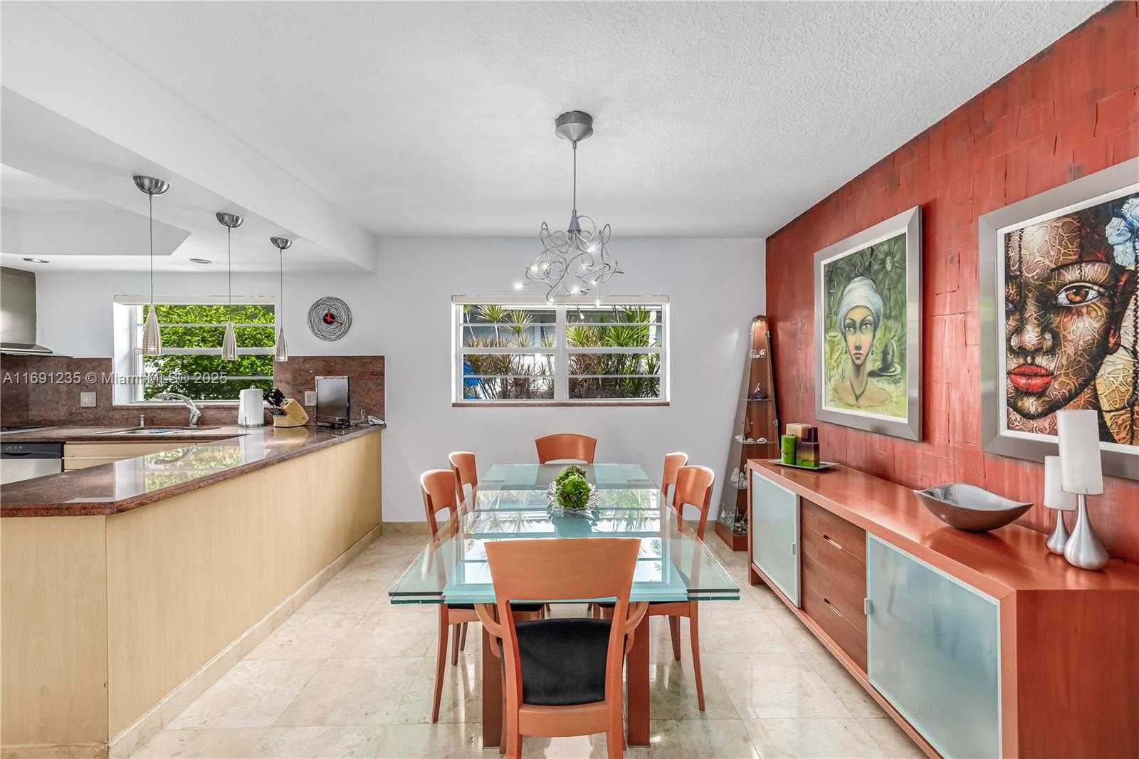 Small Image of 8801 DICKENS AVE, Surfside Number 35