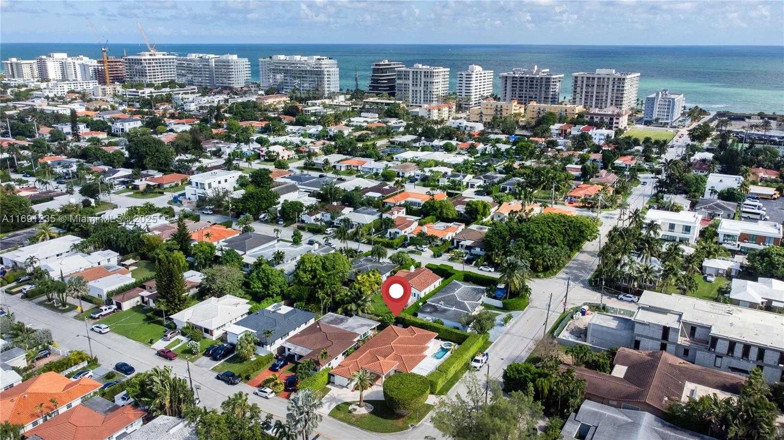 Small Image of 8801 DICKENS AVE, Surfside Number 45