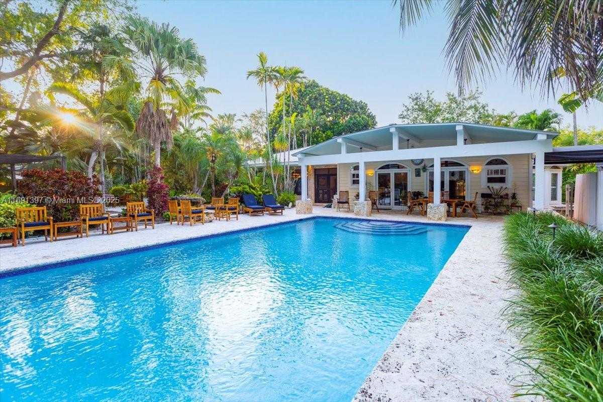 Small Image of 13470 SOUTH WEST 67TH AVE, Pinecrest Number 14