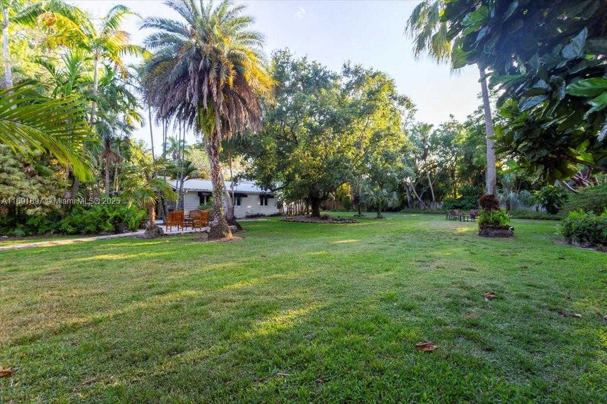 Small Image of 13470 SOUTH WEST 67TH AVE, Pinecrest Number 22