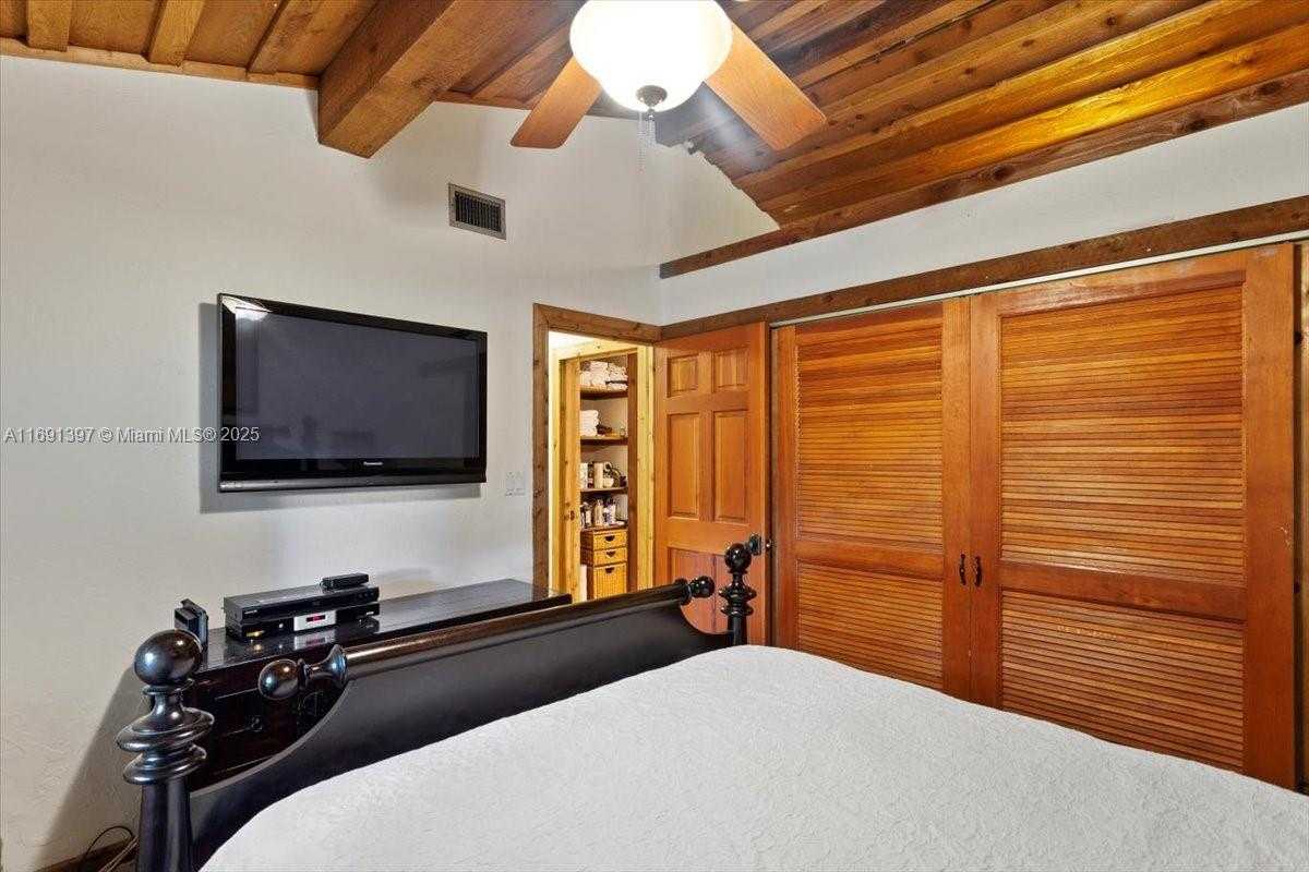 Small Image of 13470 SOUTH WEST 67TH AVE, Pinecrest Number 26