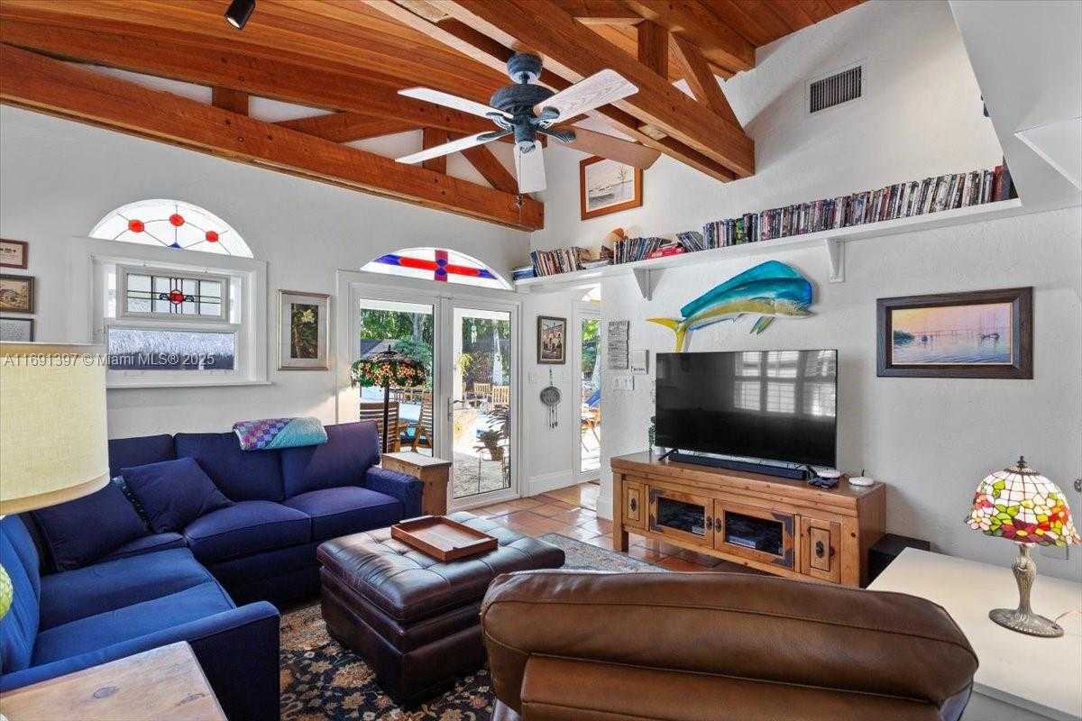 Small Image of 13470 SOUTH WEST 67TH AVE, Pinecrest Number 32
