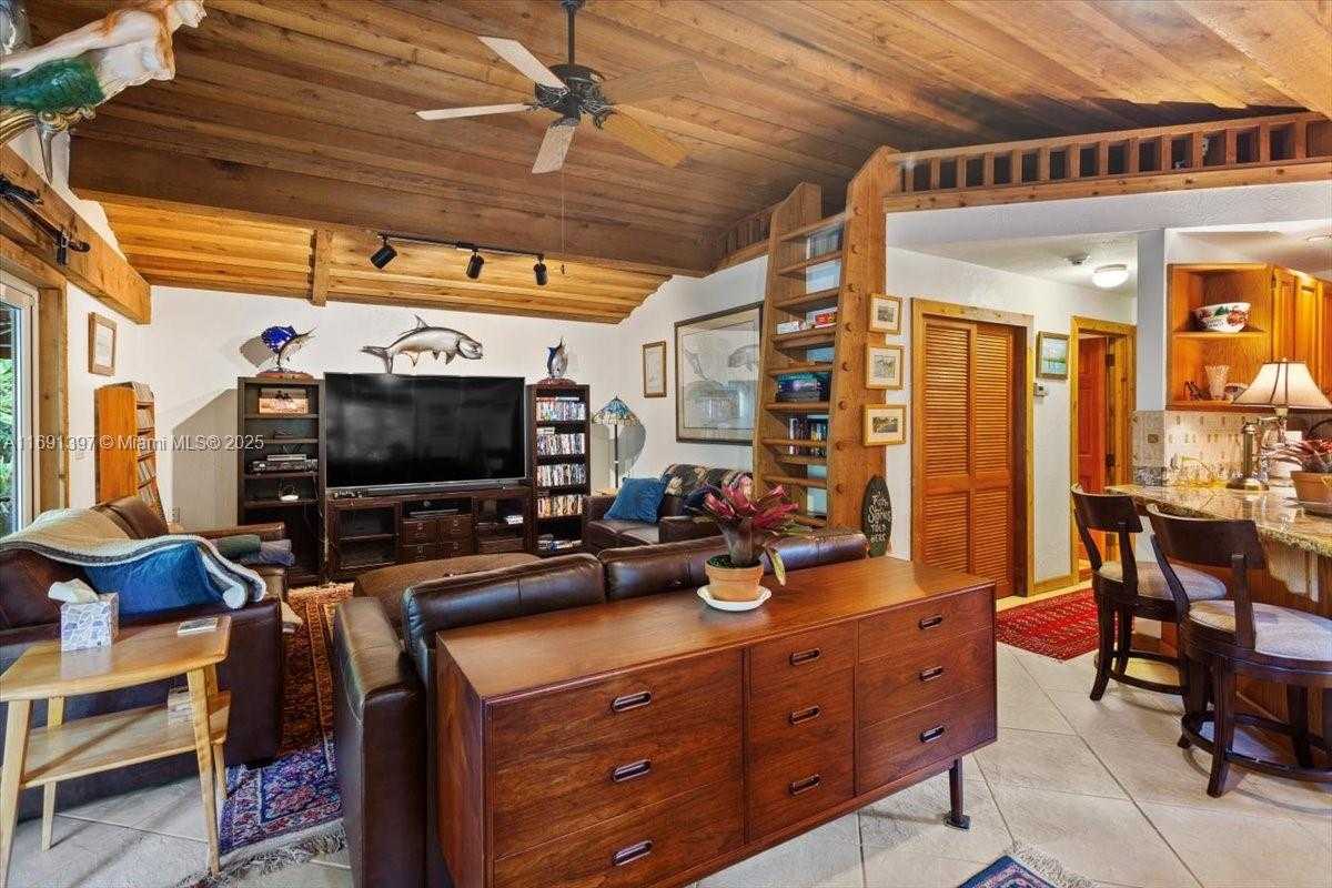 Small Image of 13470 SOUTH WEST 67TH AVE, Pinecrest Number 34