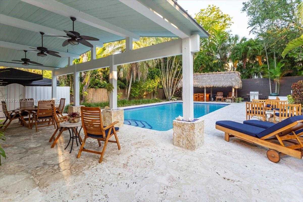 Small Image of 13470 SOUTH WEST 67TH AVE, Pinecrest Number 9