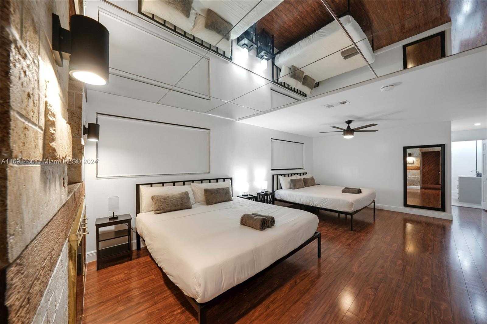 Small Image of 5000 GRANT ST, Hollywood Number 37