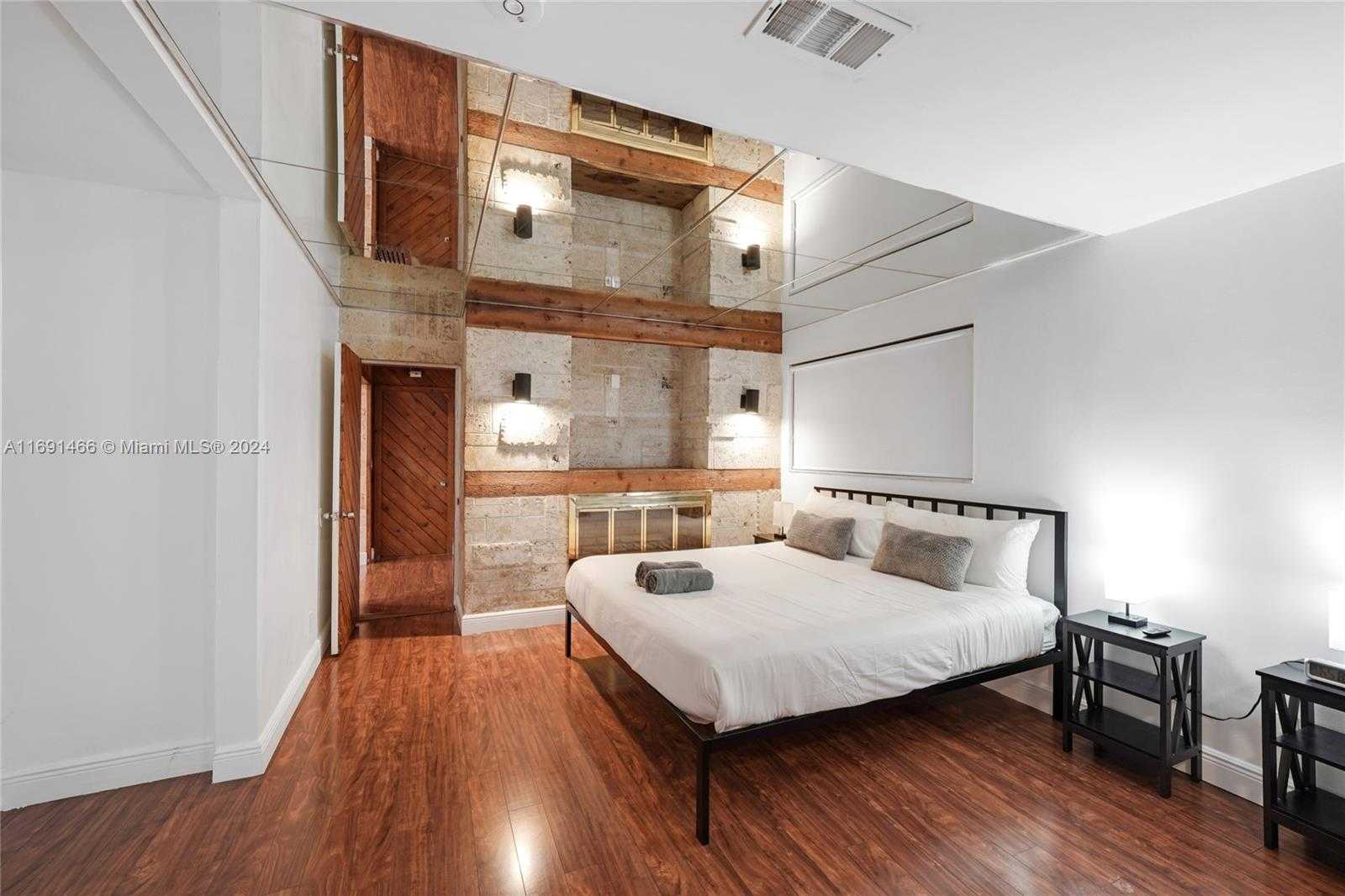 Small Image of 5000 GRANT ST, Hollywood Number 42