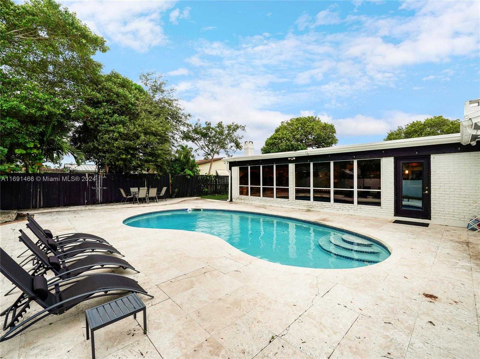 Small Image of 5000 GRANT ST, Hollywood Number 47