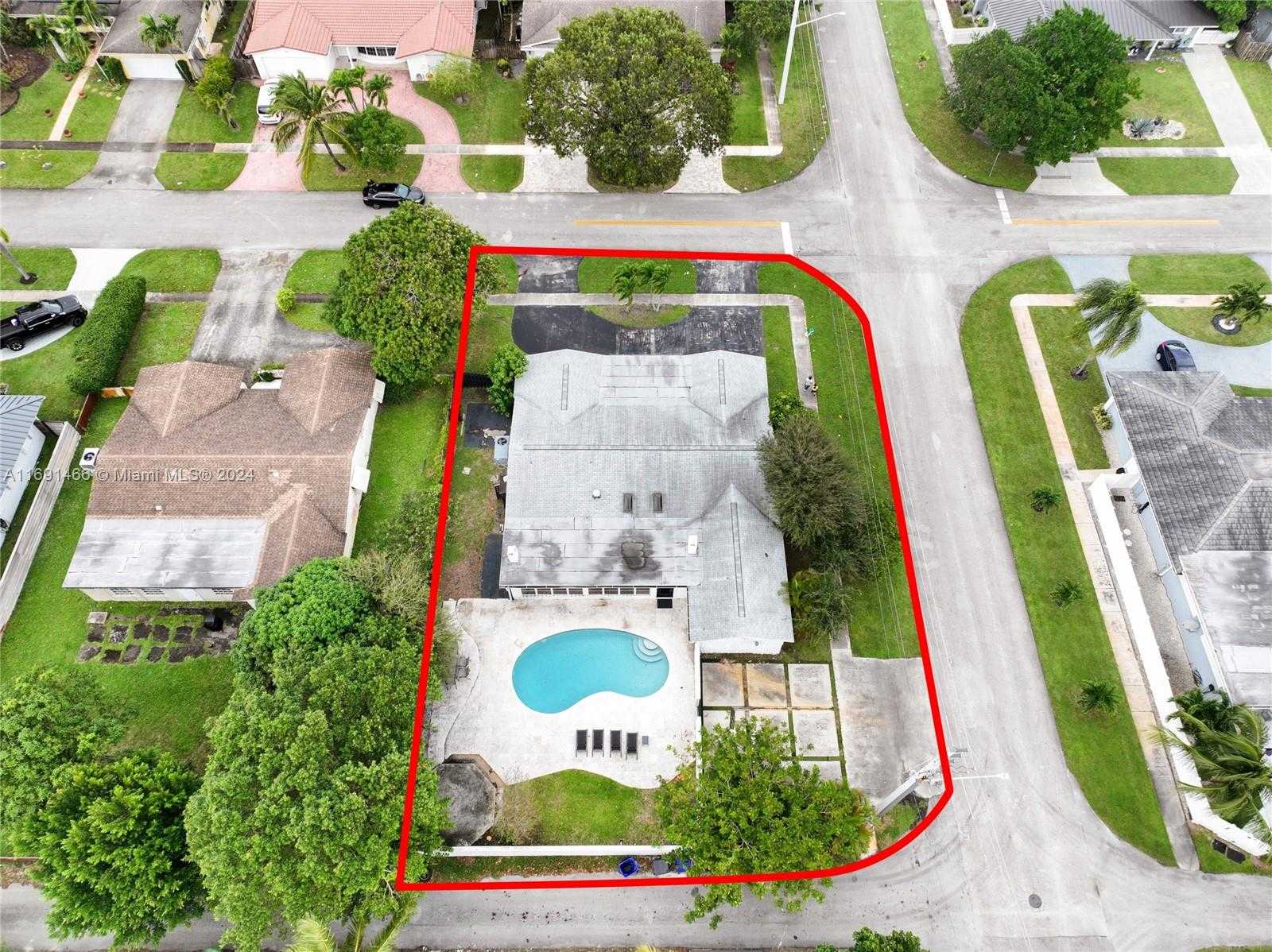 Small Image of 5000 GRANT ST, Hollywood Number 67