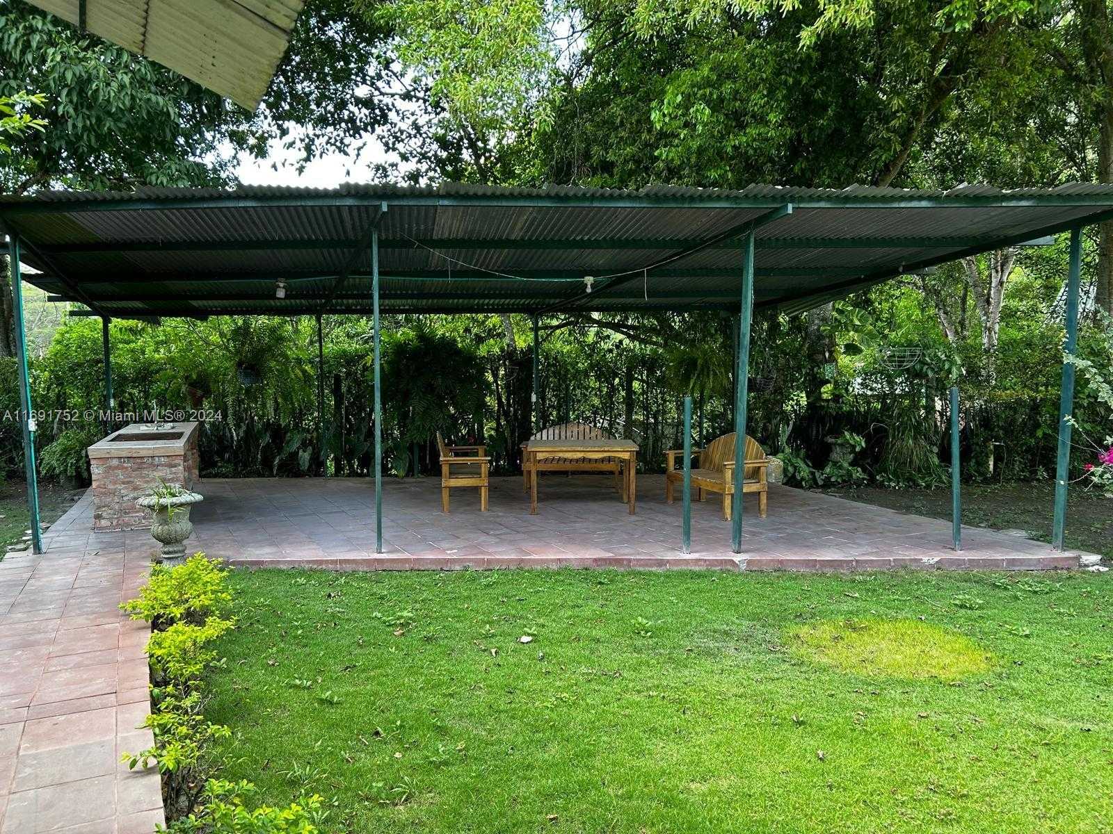 Small Image of Out of City Number 80