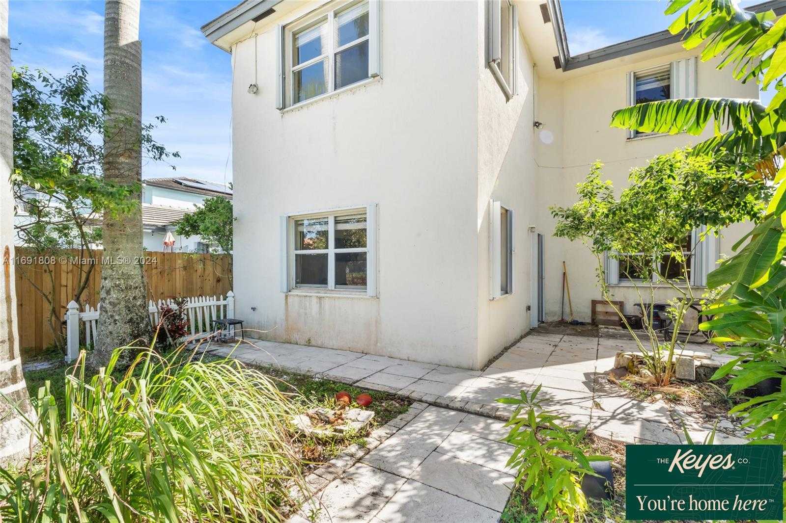 Small Image of 3641 NORTH EAST 4TH ST, Homestead Number 18