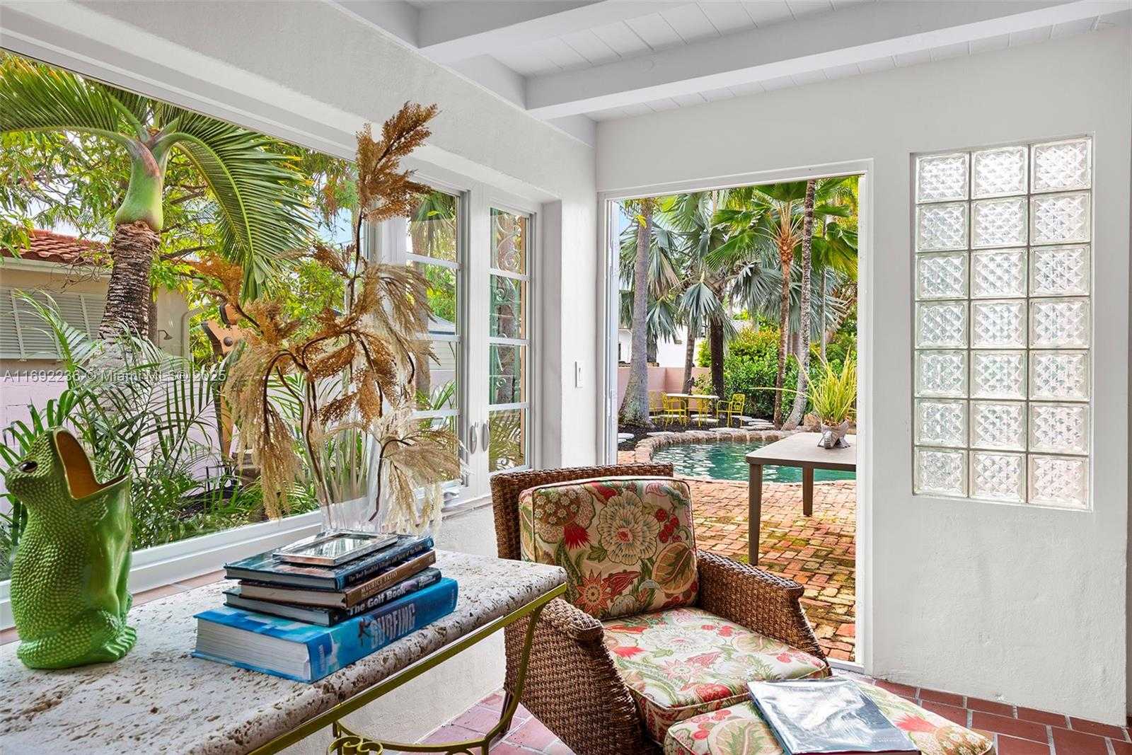 Small Image of 856 TYLER ST, Hollywood Number 14