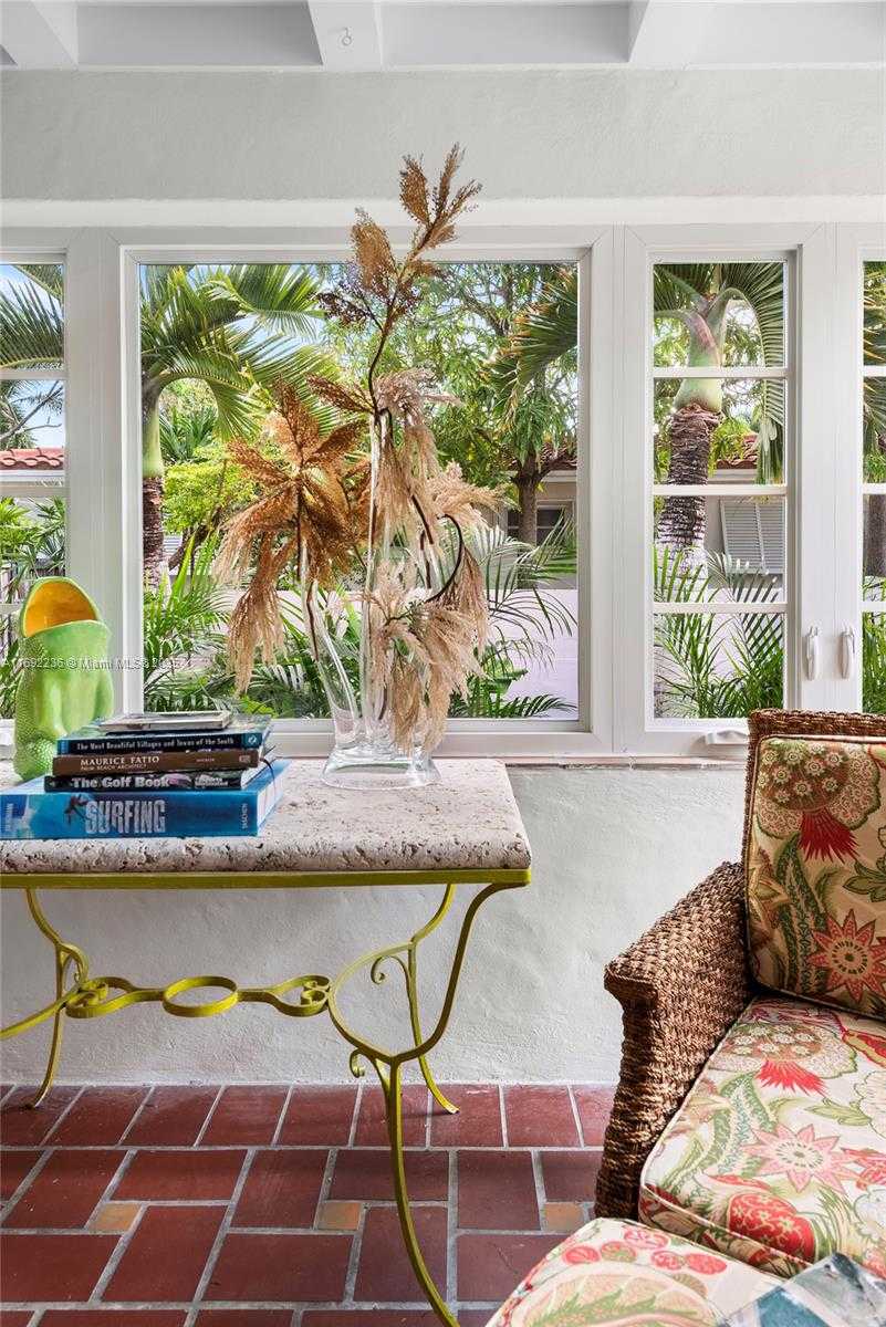 Small Image of 856 TYLER ST, Hollywood Number 17